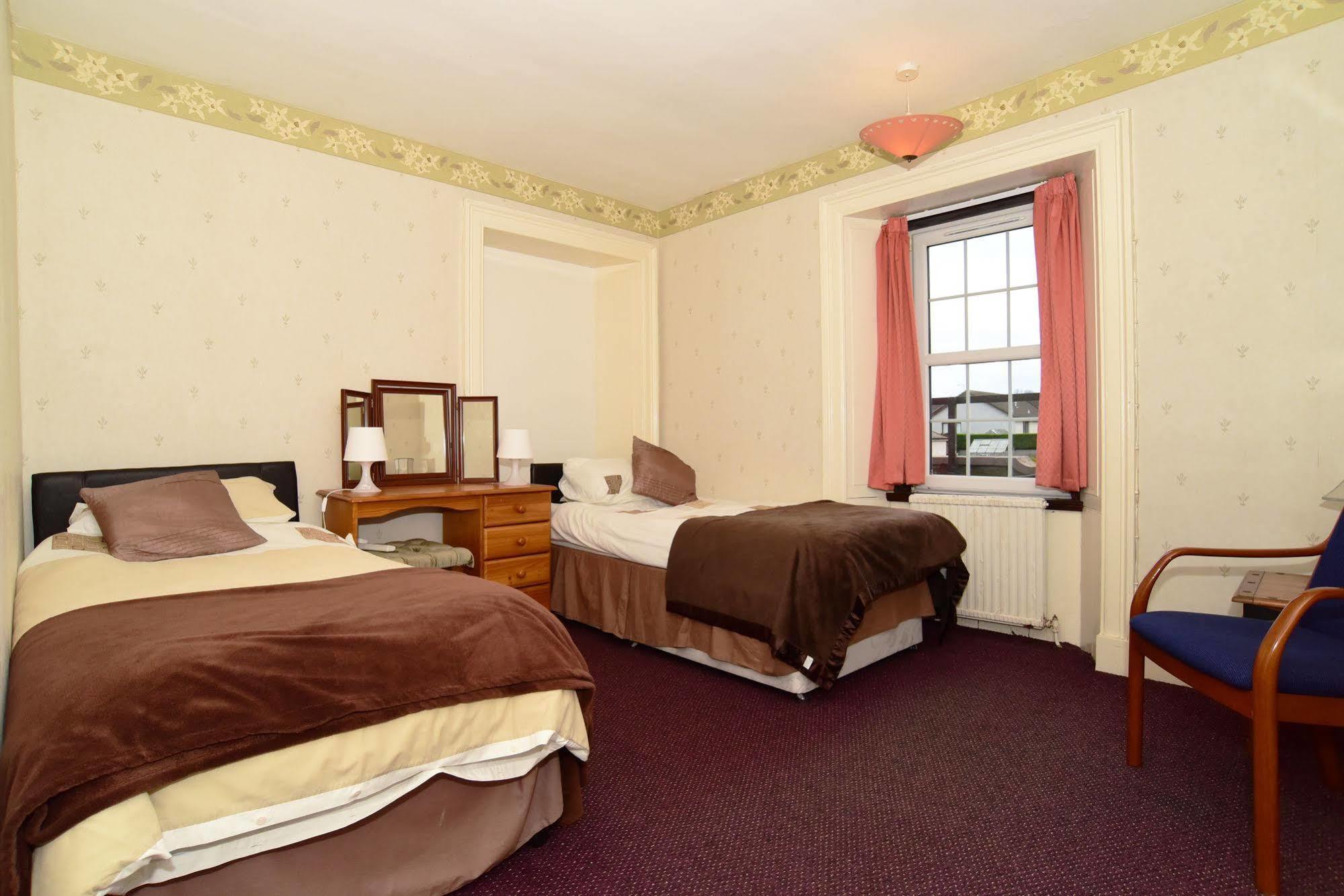 St. Cyrus Village Inn Saint Cyrus ภายนอก รูปภาพ
